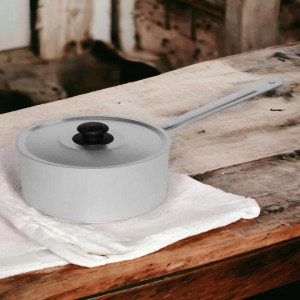 Кастрюля с металлическими ручками и крышкой 1л. - 14010